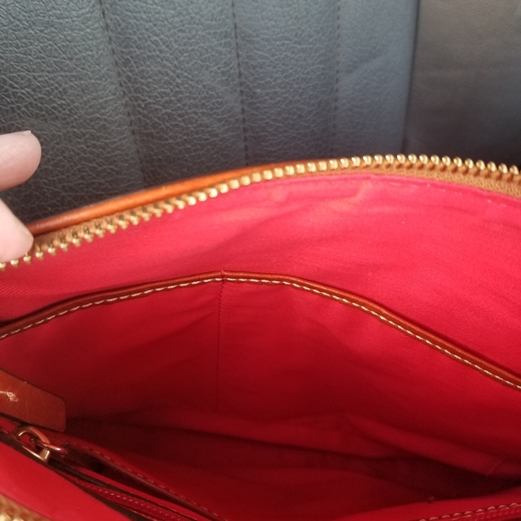 Dooney & Bourke triple zipper crossbody handbag. Yellow & Brown. - Picture 7 of 16